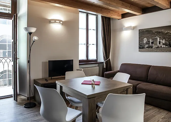 Apartman - La Piazza Aosta